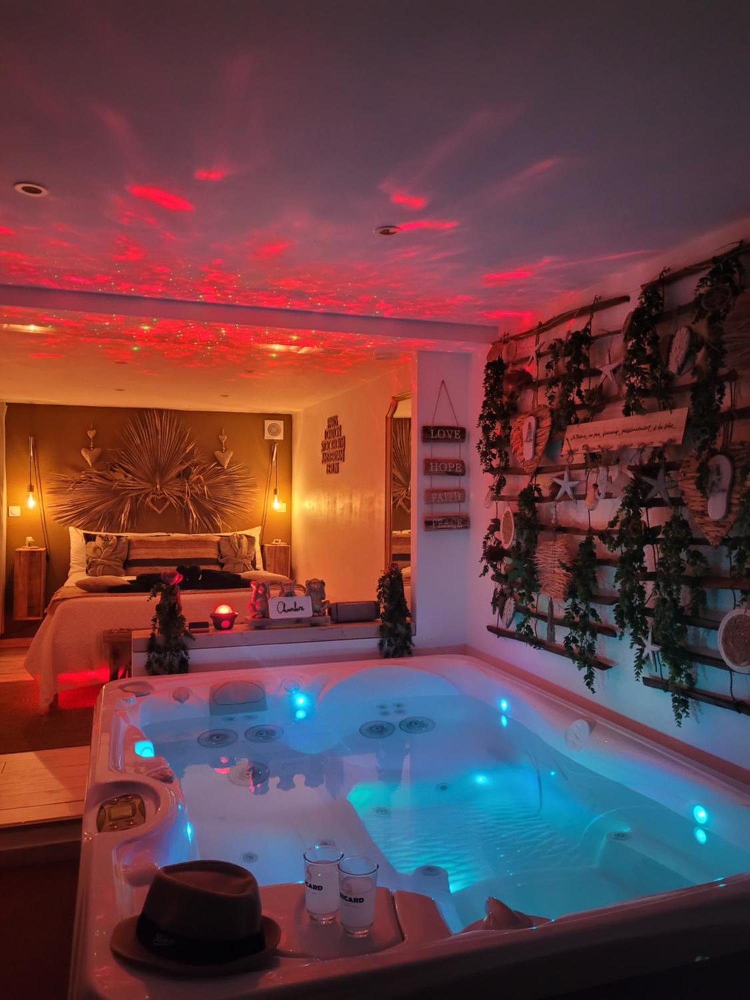 Suite & Spa Just Dream 28 Six-Fours-les-Plages Zewnętrze zdjęcie